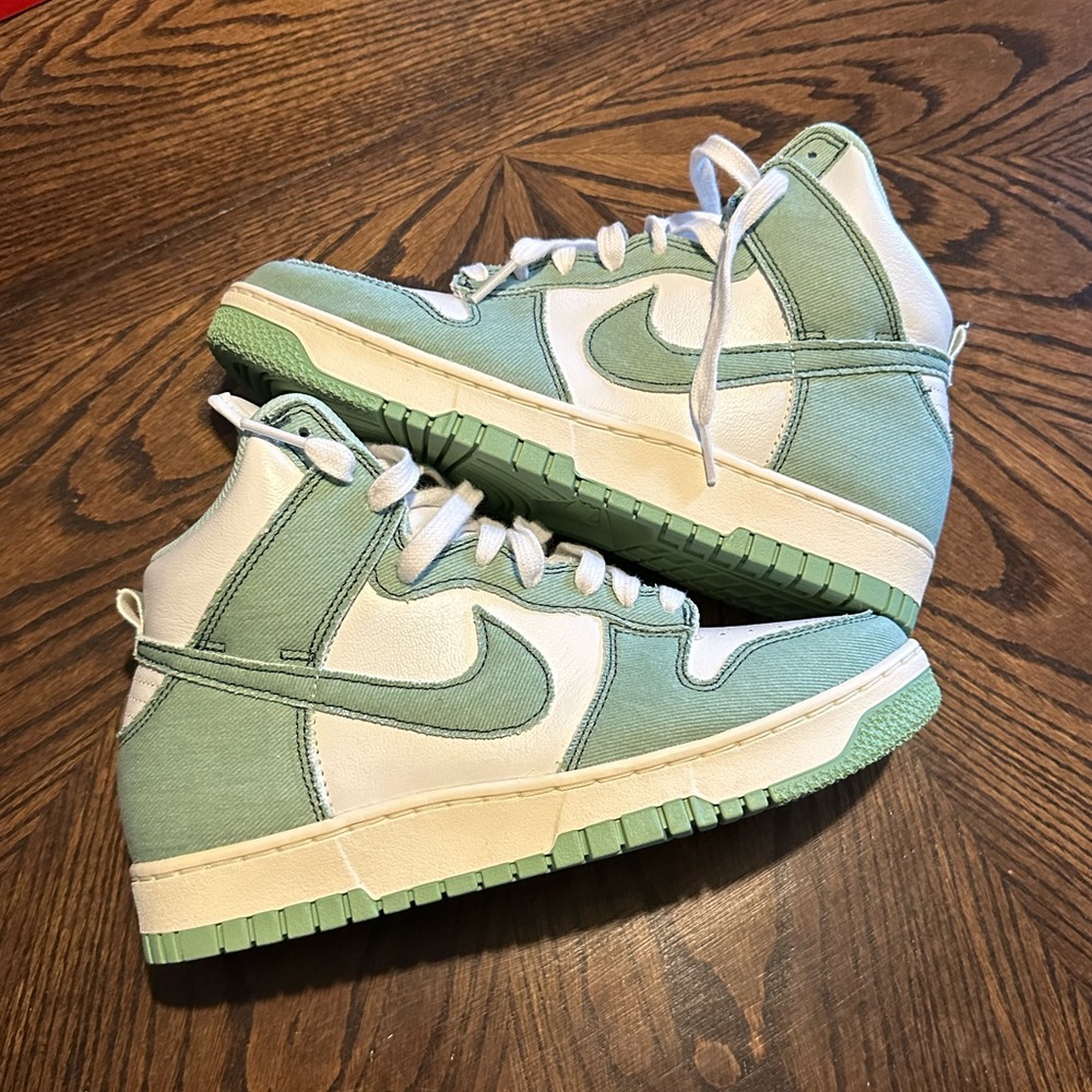 WOMENS NIKE DUNK HI 1985